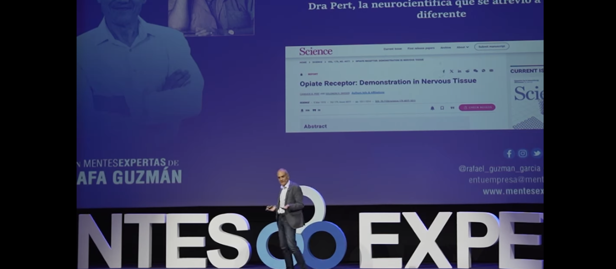 Rafael Guzman, en una charla de Mentes Expertas