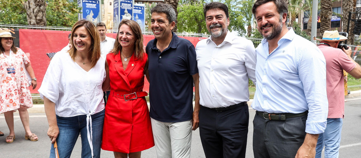 Imagen de archivo de María José Catalá, Begoña Carrasco, Carlos Mazón, Luis Barcala y Pablo Ruz tomada en Alicante