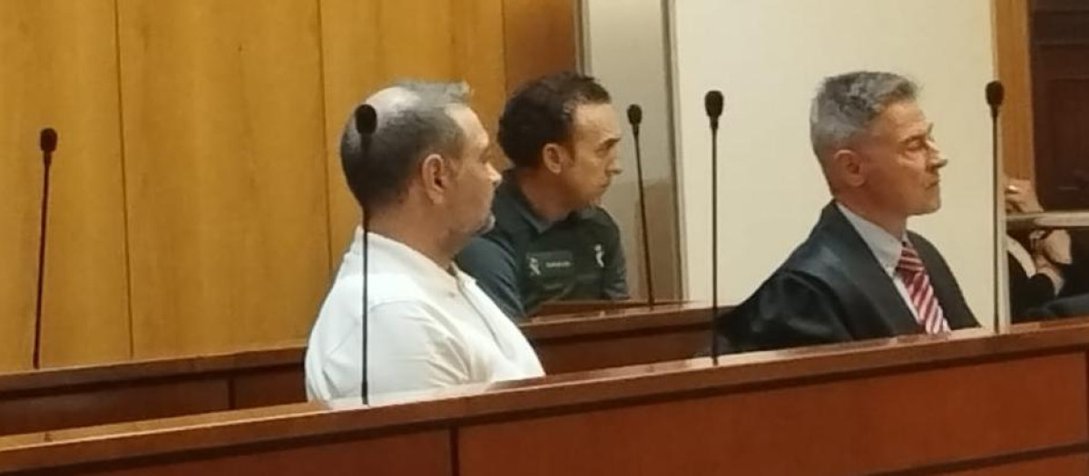 El vallisoletano que hirió en cara y cuello a un policía ratifica la aceptación de siete años de cárcel