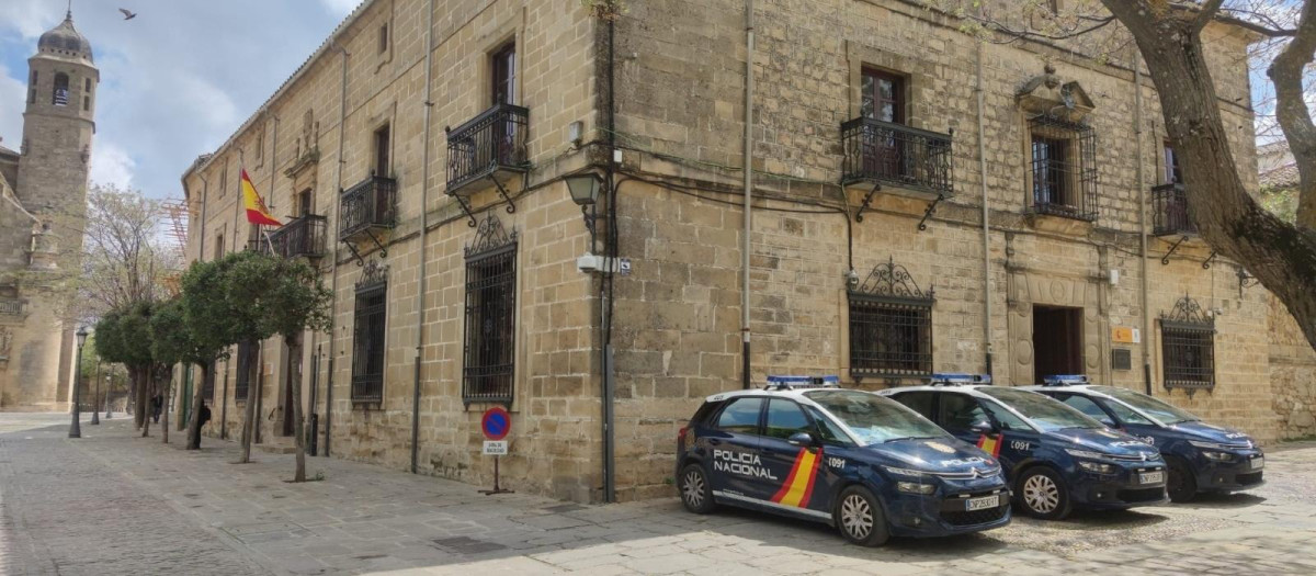 Policía Nacional de Úbeda (Jaén)
REMITIDA / HANDOUT por ANDALUCÍA
Fotografía remitida a medios de comunicación exclusivamente para ilustrar la noticia a la que hace referencia la imagen, y citando la procedencia de la imagen en la firma
15/4/2020