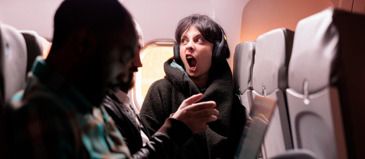 Un comportamiento agresivo o amenazante puede suponer la expulsión de la cabina.