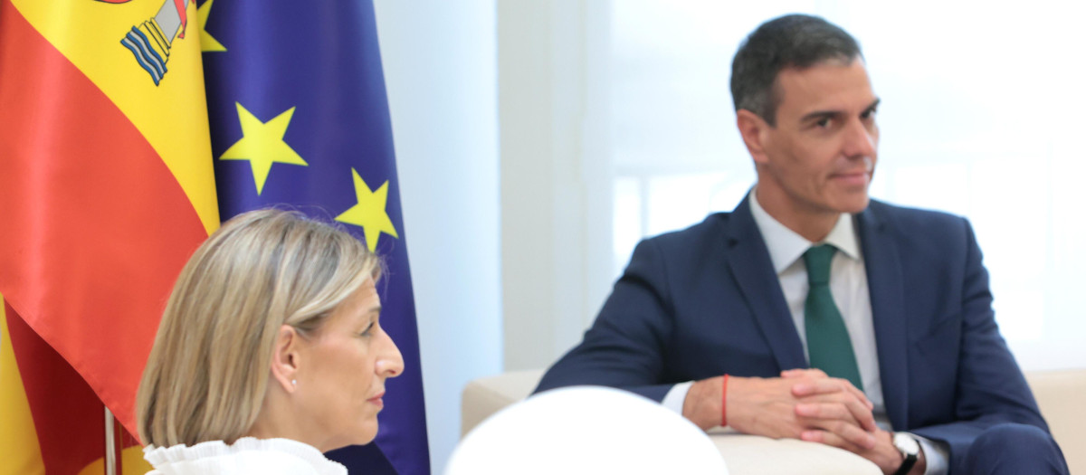 Madrid, Spain; June 16, 2025.- Pedro Sanchez, President of Spain, meets with Yolanda Díaz, leader of the Sumar party, at Moncloa Palace, following the Executive Committee meeting of the Spanish Socialist Workers' Party, which Sánchez leads, embroiled in corruption issues. The Sumar leader only manages to extract from Sánchez a commitment to "urgently" convene the monitoring committee for the coalition agreement. Photo: Juan Carlos Rojas *** Local Caption *** .