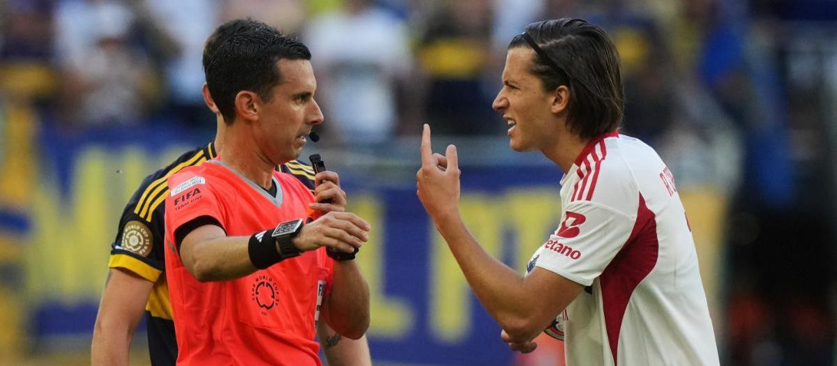 Álvaro Carreras disputó todo el encuentro ante Boca Juniors