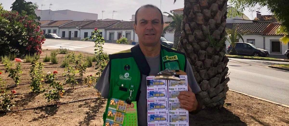 José Ángel Expósito, vendedor de la ONCE en Pozoblanco (Córdoba)