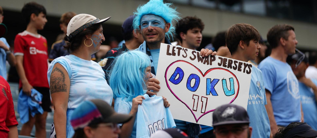 Aficionados del Manchester City en su debut en el Mundial de Clubes