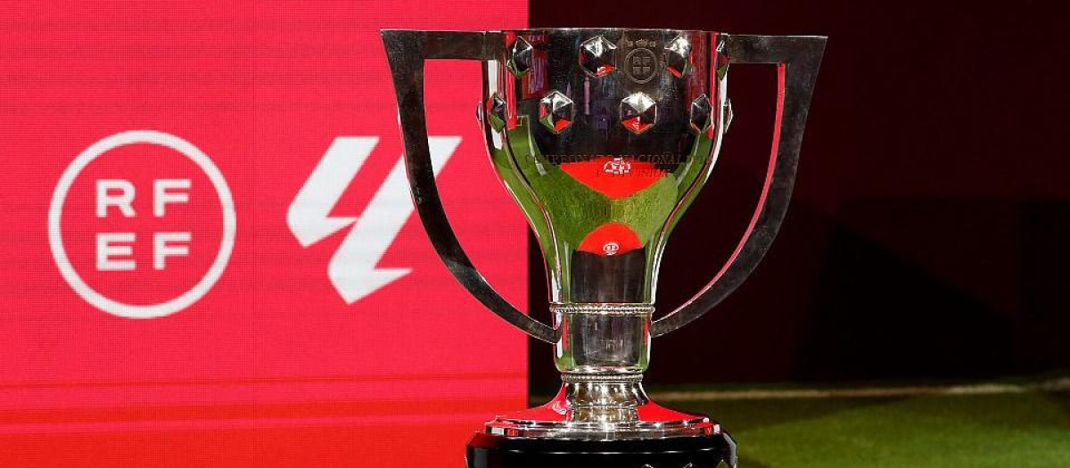 El trofeo de la Liga española, en una imagen de archivo
