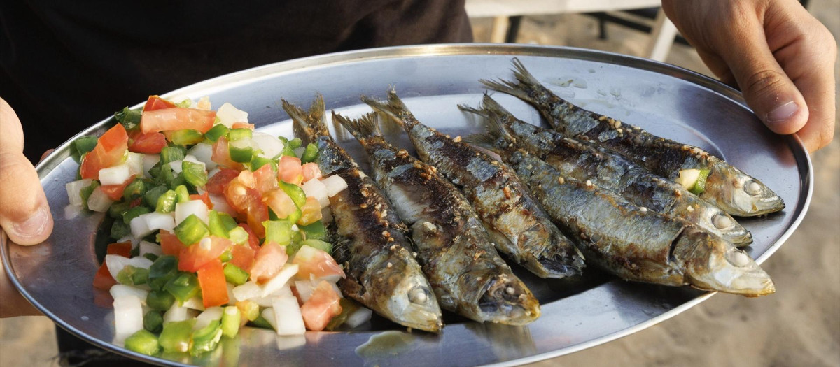 Guía Repsol elige sus Soletes de Verano

REMITIDA / HANDOUT por JUAN CARLOS TORO
Fotografía remitida a medios de comunicación exclusivamente para ilustrar la noticia a la que hace referencia la imagen, y citando la procedencia de la imagen en la firma
26/6/2025