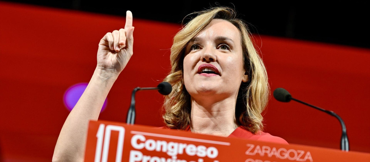 La ministra de Educación, Formación Profesional y Deportes y secretaria general del PSOE de Aragón, Pilar Alegría, interviene durante la clausura del 10º Congreso Provincial del PSOE Zaragoza