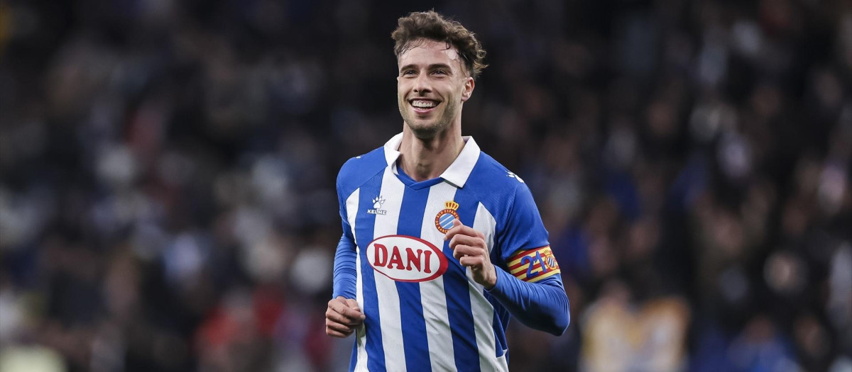 Javi Puado es uno de los futbolistas que queda libre para negociar