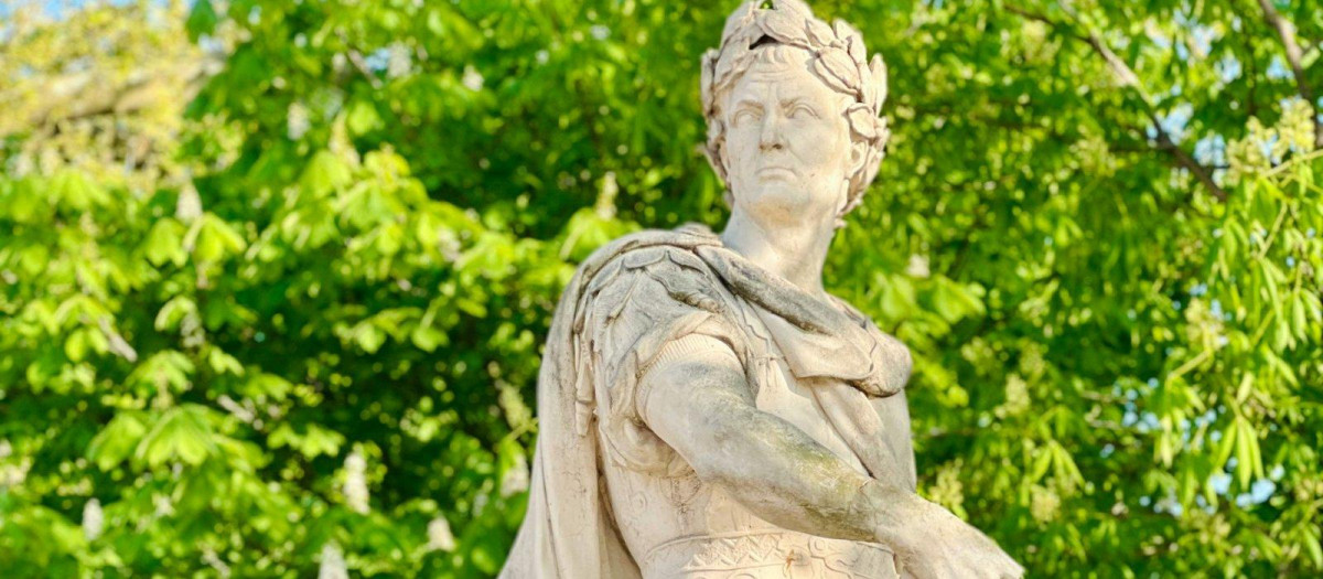 Estatua de Julio César