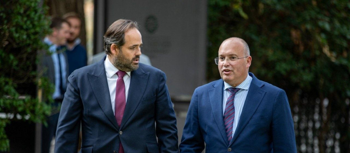 (Foto de ARCHIVO)
El portavoz del PP en el Congreso de los Diputados, Miguel Tellado, junto al presidente regional del partido, Paco Núñez,  en Toledo

REMITIDA / HANDOUT por PP CLM
Fotografía remitida a medios de comunicación exclusivamente para ilustrar la noticia a la que hace referencia la imagen, y citando la procedencia de la imagen en la firma
03/10/2024