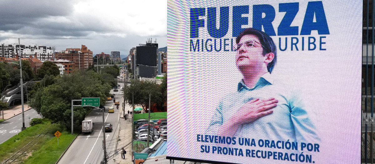Vista aérea de un cartel con la imagen del senador y precandidato presidencial Miguel Uribe Turbay
