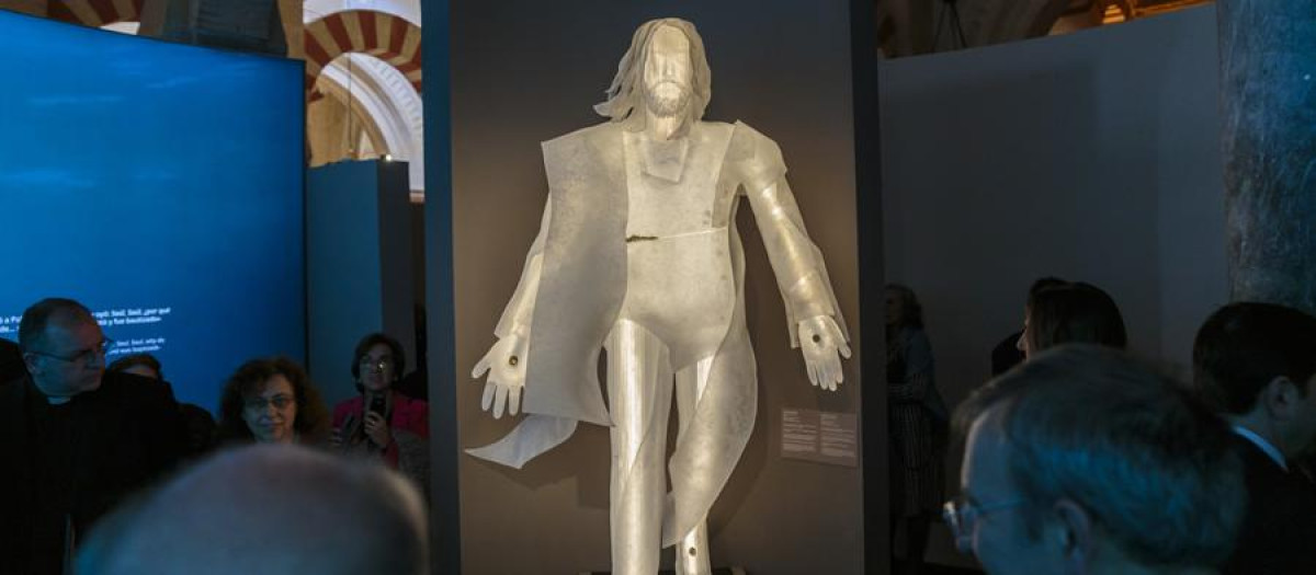 Exposición 'Símbolo: luz de Nicea' en la Catedral de Córdoba