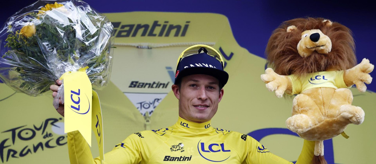 Philipsen se lleva la primera etapa del Tour