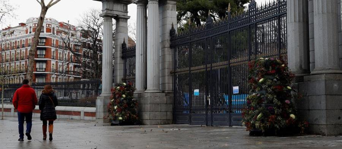Puertas cerradas de El Retiro