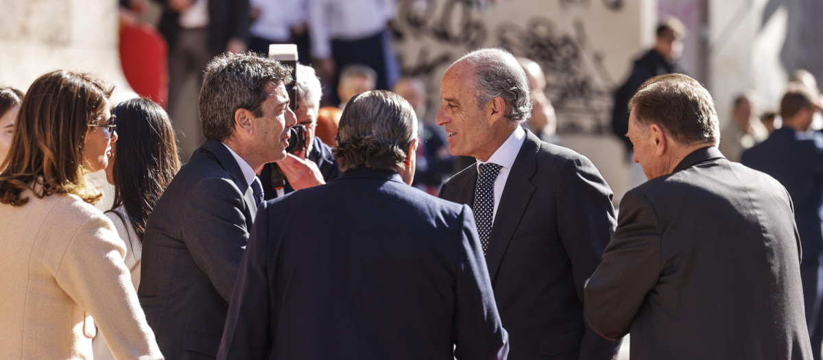 Imagen de Mazón y Camps tomada el pasado mes de febrero en Valencia