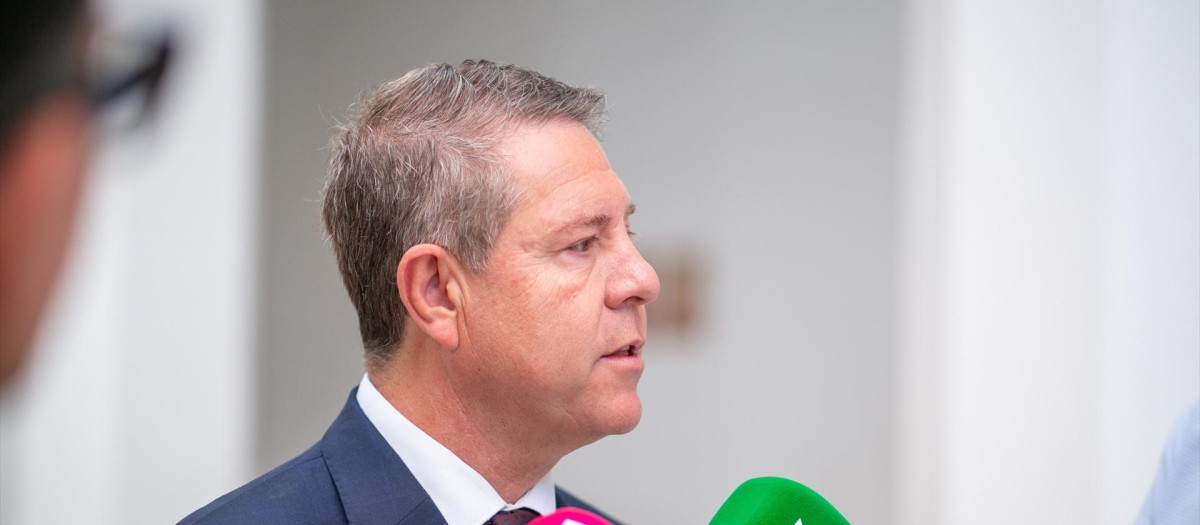 (Foto de ARCHIVO)
El presidente de Castilla-La Mancha, Emiliano García-Page, ha protagonizado, en Toledo, una entrevista de ´65ymás, el diario de las personas mayores´.

REMITIDA / HANDOUT por PIEDAD LÓPEZ/JCCM
Fotografía remitida a medios de comunicación exclusivamente para ilustrar la noticia a la que hace referencia la imagen, y citando la procedencia de la imagen en la firma
04/6/2025