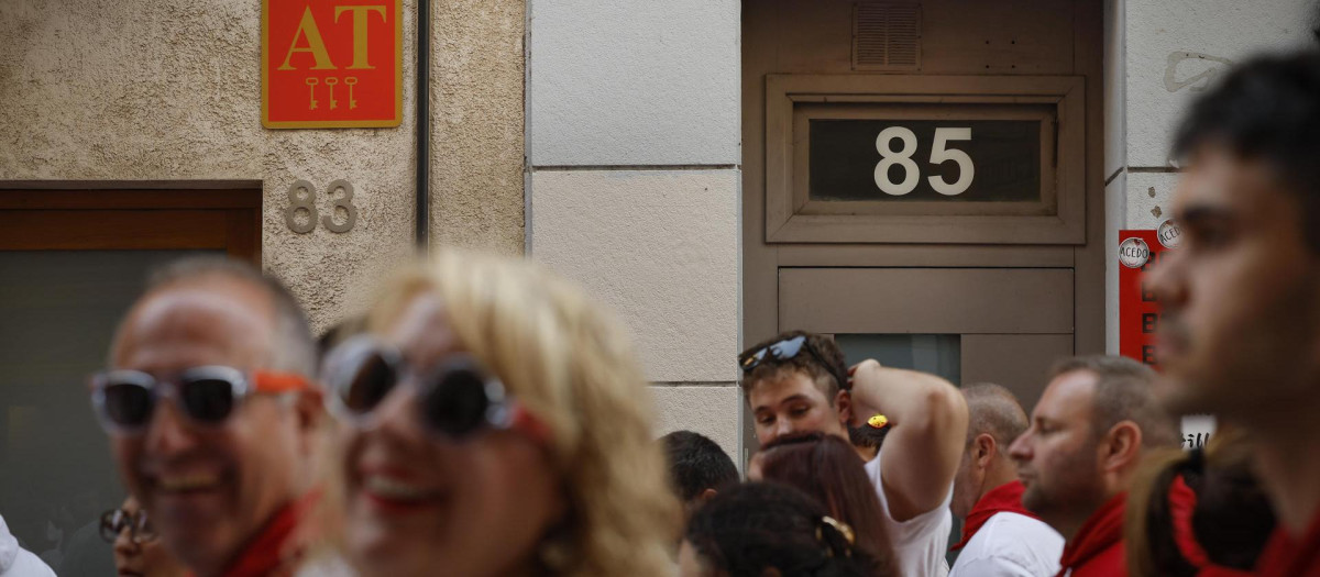 Una calle de Pamplona en San Fermín.