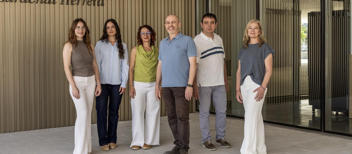 Imagen de los profesores e investigadores del Grupo AviFeed Science de la Universidad CEU Cardenal Herrera (CEU UCH) participantes en el proyecto europeo OliWa, financiado con fondos PRIMA.