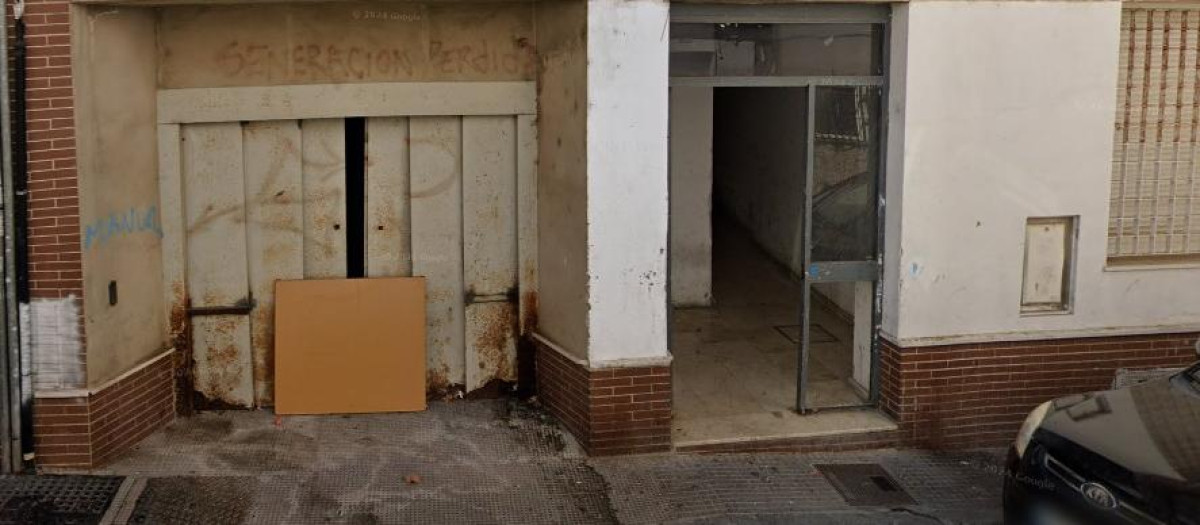 La Policía de Huelva desaloja un local de okupas de la calle Tharsis, en Las Colonias