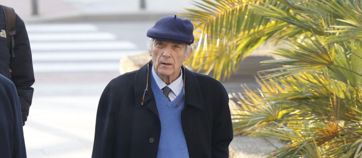 Ángel Maria Villar, expresidente de la RFEF, en los juzgados de Madrid en febrero de 2025