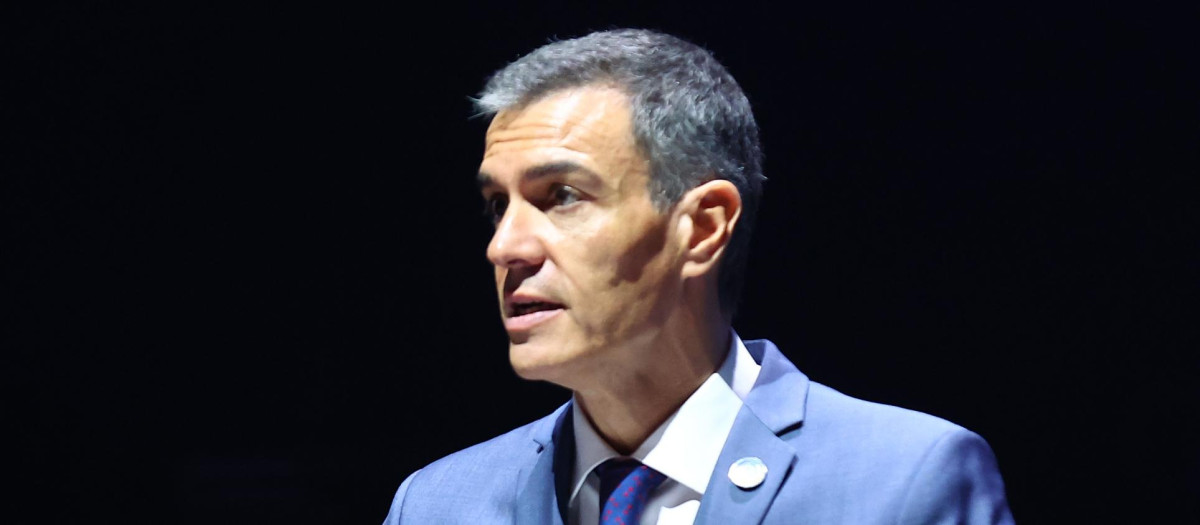 (Foto de ARCHIVO)
El presidente del Gobierno, Pedro Sánchez, interviene en la conferencia para la reconstrucción de Ucrania, a 10 de julio de 2025, en Roma (Italia). Durante su participación, el presidente del Gobierno anuncia la puesta en marcha de una Oficina para la Reconstrucción de Ucrania en Madrid.
Pool Moncloa / Fernando Calvo
10 JULIO 2025;ROMA;UCRANIA;RECONSTRUCCIÓN;GUERRA
10/7/2025