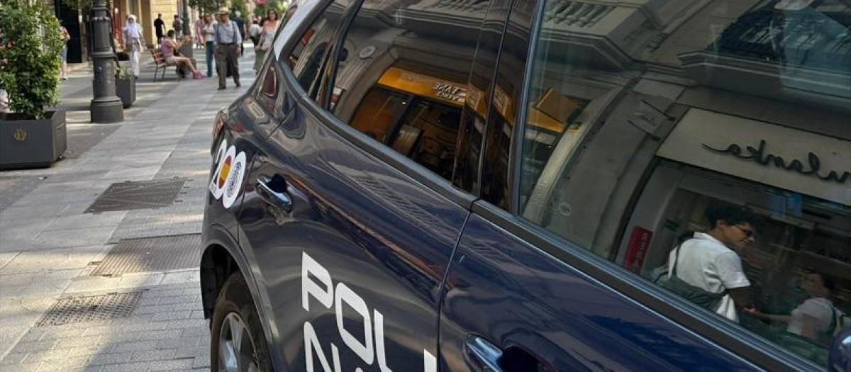 Un coche de la Policía Nacional, en Valladolid, en una imagen de archivo