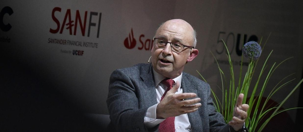 El exministro de Hacienda Cristóbal Montoro, en una imagen de archivo