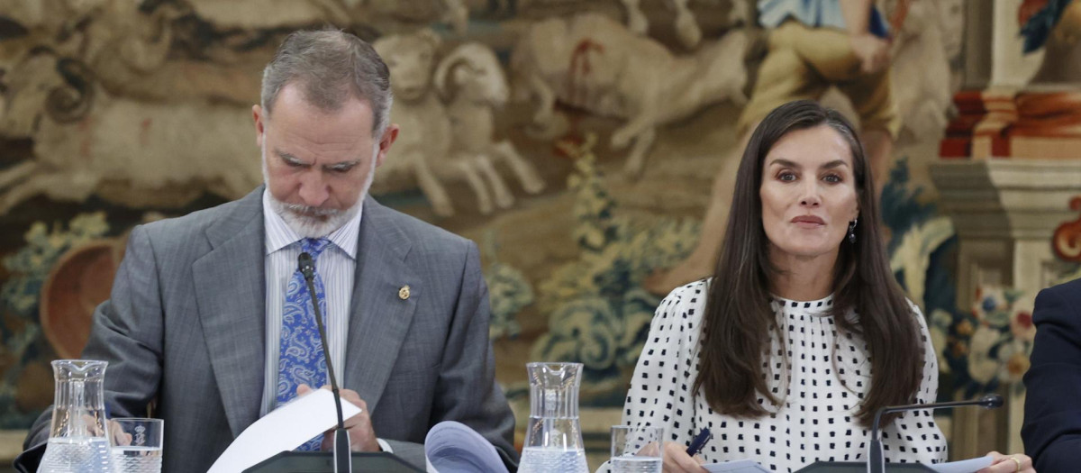 Los Reyes, en la reunión del patronato de la Fundación Princesa de Asturias