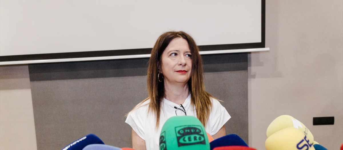 La ex militante socialista Leire Díez durante una rueda de prensa.