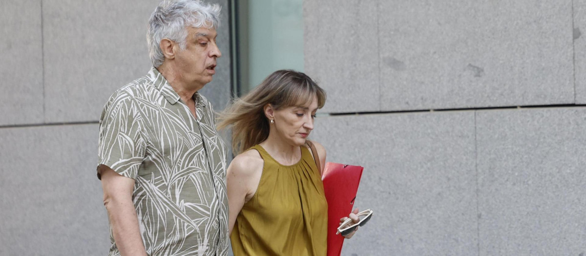 Virginia Barbancho, jefa de Jéssica, expareja de José Luis Ábalos, en Tragsatec, una de las empresas públicas en as que se sospecha que fue contratada irregularmente, a su llegada a la Audiencia Nacional donde este jueves es interrogada como testigo por el juez Ismael Moreno