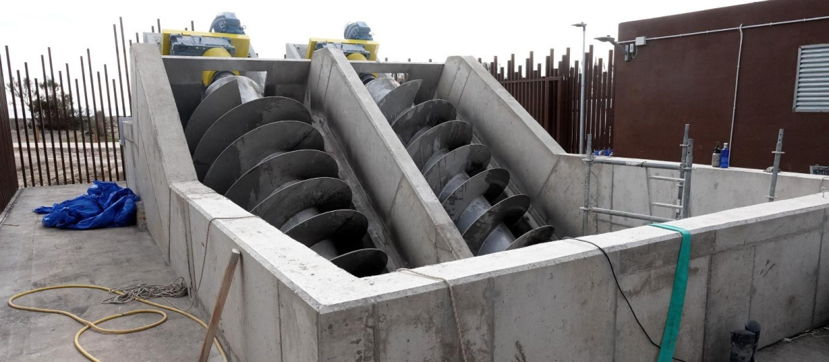 Imagen de los dos Tornillos de Arquímedes instalados en Burriana, Castellón