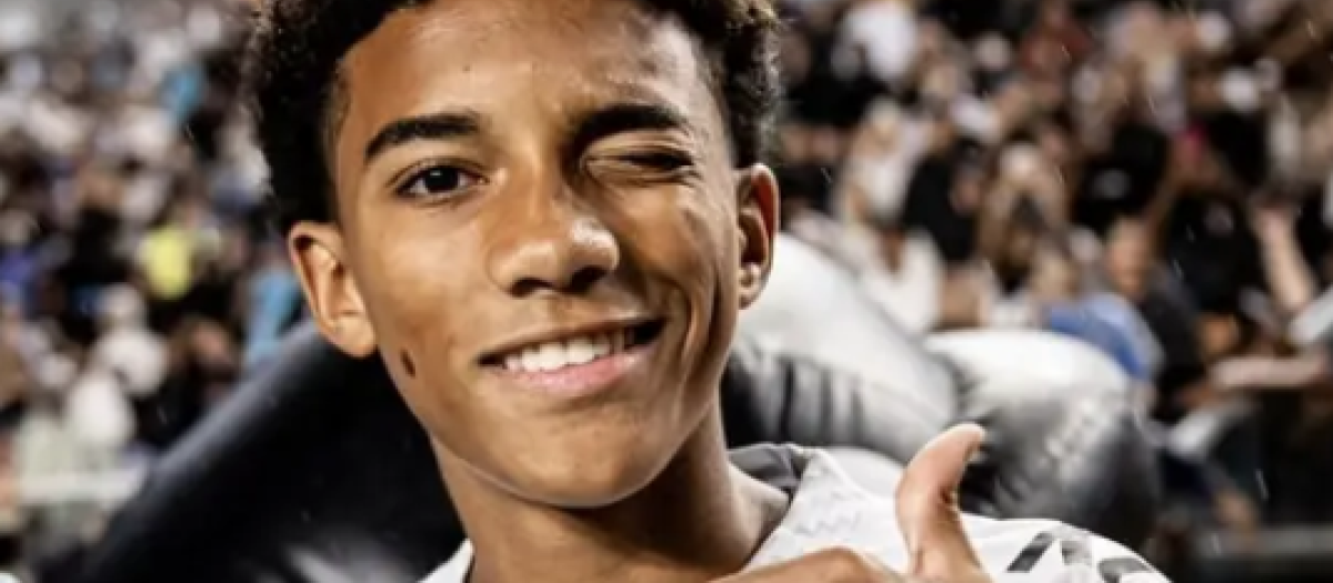 El hijo de Robinho debuta con 17 años con el Santos