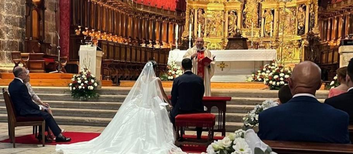Boda bilingüe en la Catedral de Valladolid