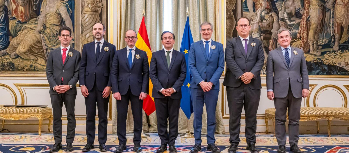Foto de familia de los participantes en el preacuerdo no publicado aún sobre Gibraltar