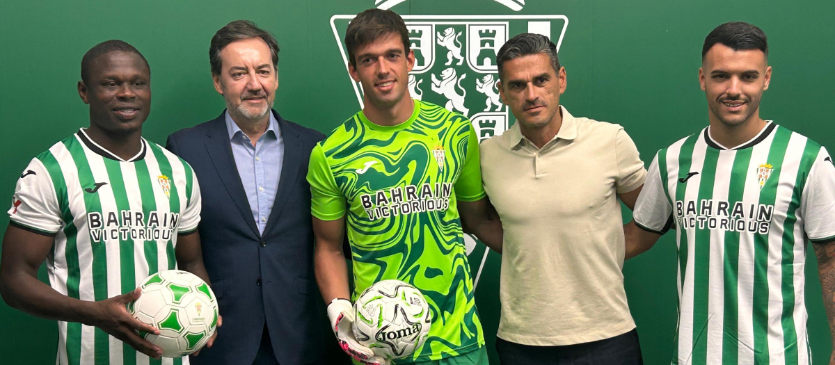 Los tres nuevos fichajes, presentados en El Arcángel