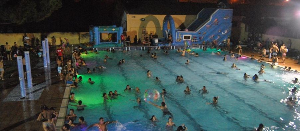 Imagen de archivo de la piscina del Parque del Oeste de Valencia