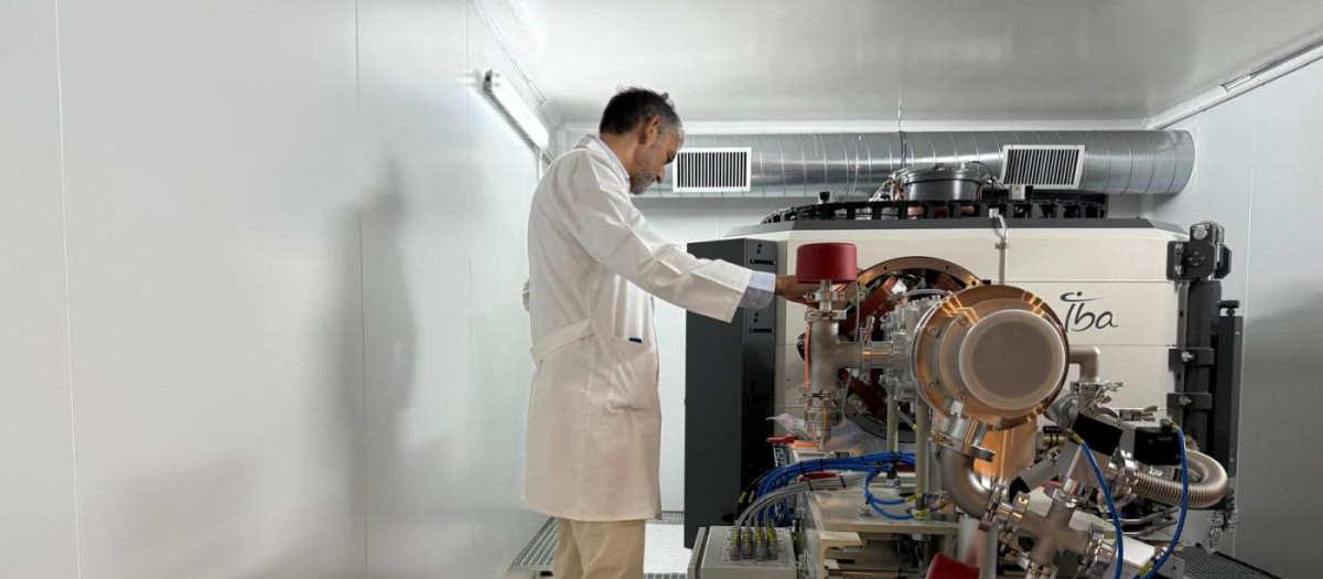 El hospital Vall d’Hebron de Barcelona instala un ciclotón que permitirá crear radiofármacos para mejorar los diagnósticos y tratamientos de precisión molecular