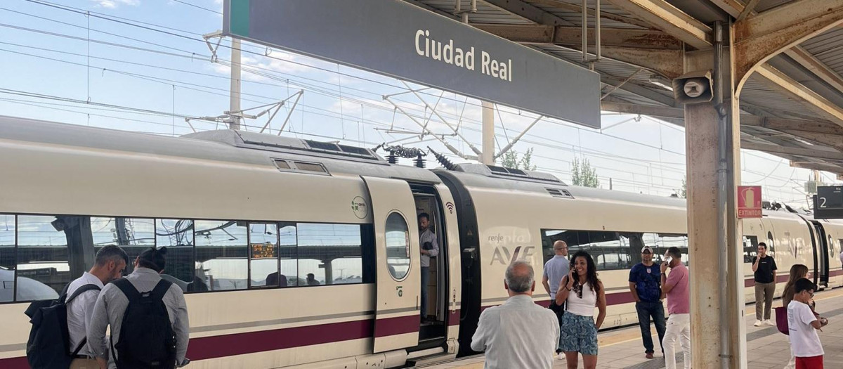 La vía 2 en la estación de tren de Ciudad Real