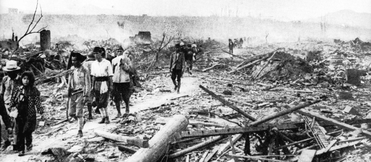 (La ciudad de Hiroshima devastada por la bomba atómica