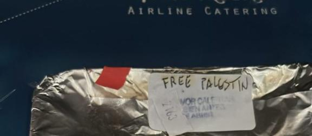 Mensaje pro palestino en comida kosher servida por Iberia
