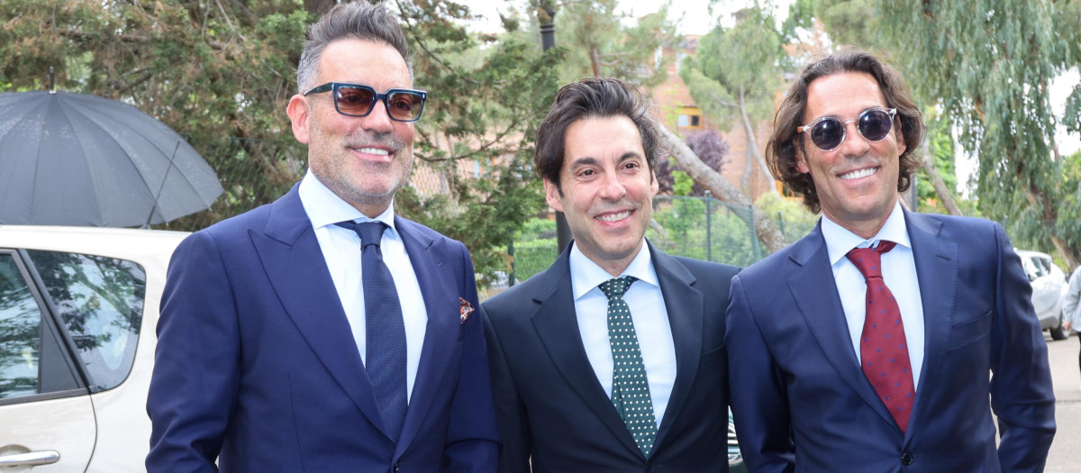 Cafe Quijano (Manuel , Raul y Oscar Quijano) during the wedding of Willy Barcenas and Loreto Sesma in Madrid on Saturday, May 27, 2023
