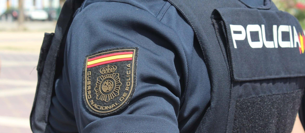 Imagen de archivo de un agente de la Policía Nacional