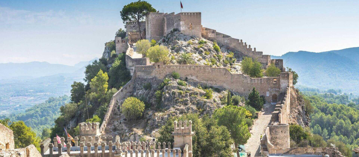 Imagen del castillo de Xàtiva, a menos de media hora de l'Énova en Valencia