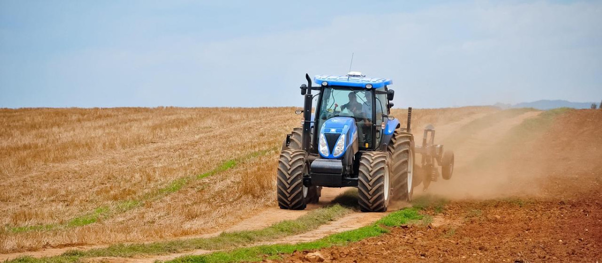 Tractor