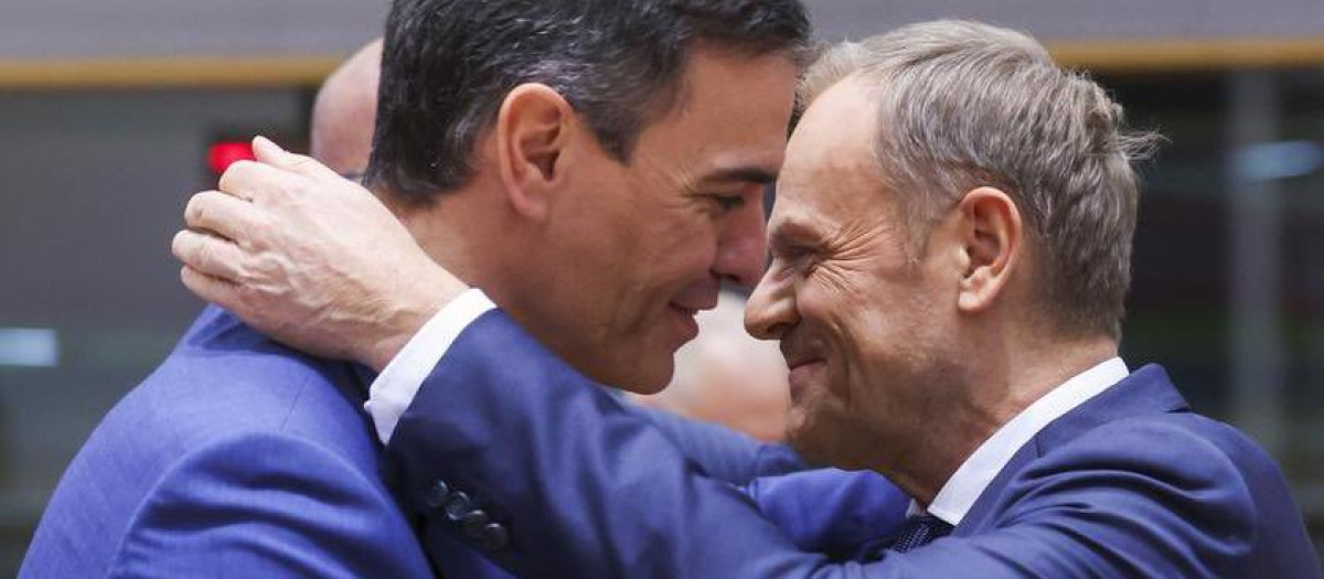 Pedro Sánchez y el primer ministro polaco Donald Tusk (Archivo)