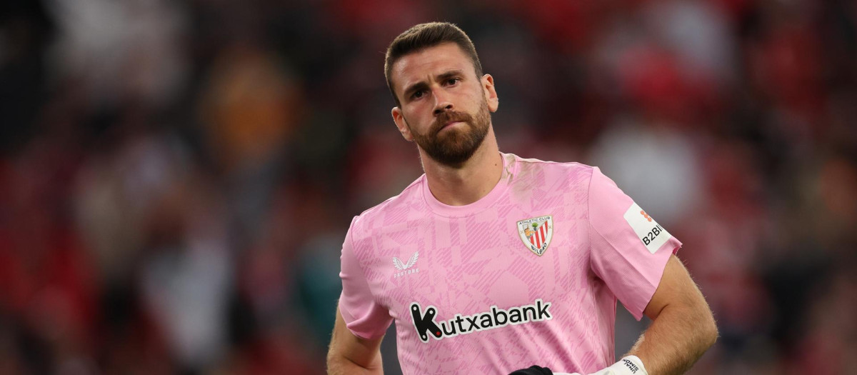 Unai Simón criticó la idea de llevar el Villarreal - Barcelona a Estados Unidos