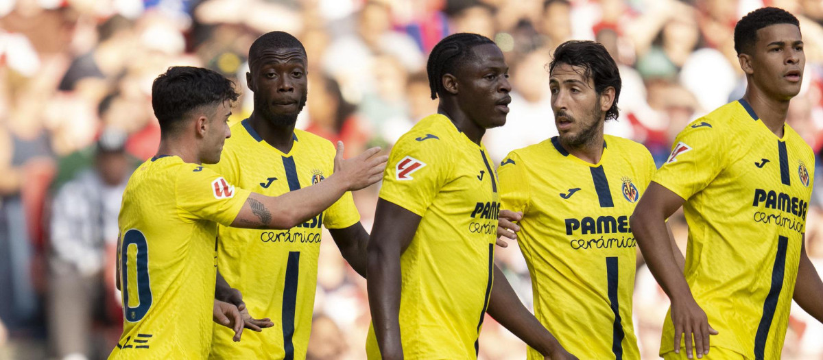 Los jugadores del Villarreal, durante un amistoso de la pretemporada