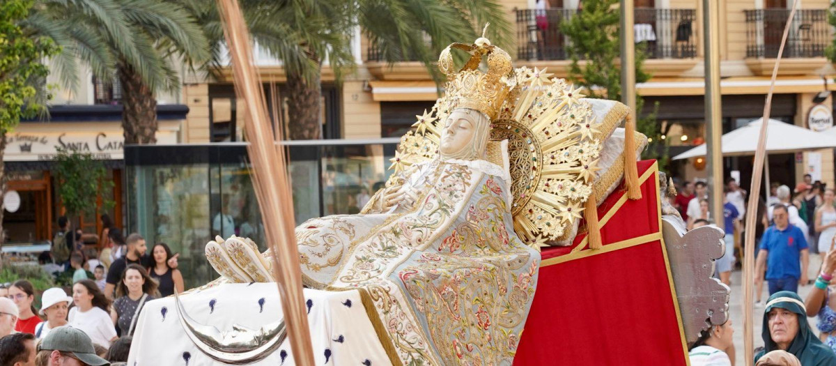 Imagen de la procesión celebrada este viernes en Valencia