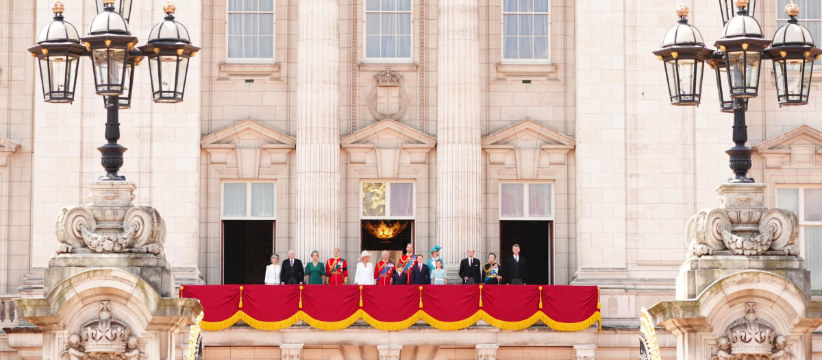 (left to right) The Duke and Duchess of Gloucester, the Duke and Duchess of Edinburgh, Queen Camilla, King Charles III, Prince Louis, the Prince of Wales, Prince George, the Princess of Wales, Princess Charlotte, the Duke of Kent, the Princess Royal and Vice Admiral Sir Tim Laurence on the balcony of Buckingham Palace, London, to view the flypast following, the Trooping the Colour ceremony in central London, as King Charles III celebrates his official birthday. Picture date: Saturday June 14, 2025. *** Local Caption *** .